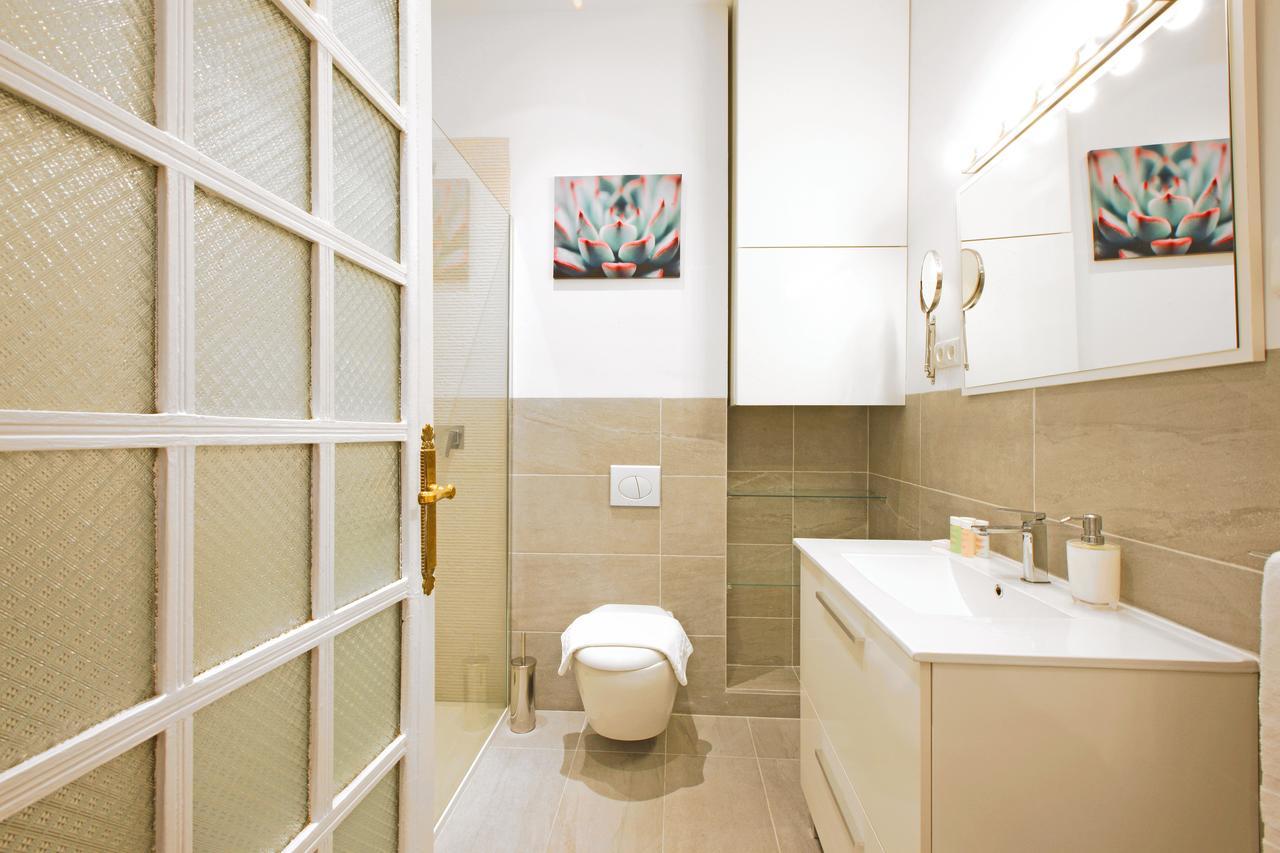 Appartamento Reina Sofia Boutique I Madrid Esterno foto