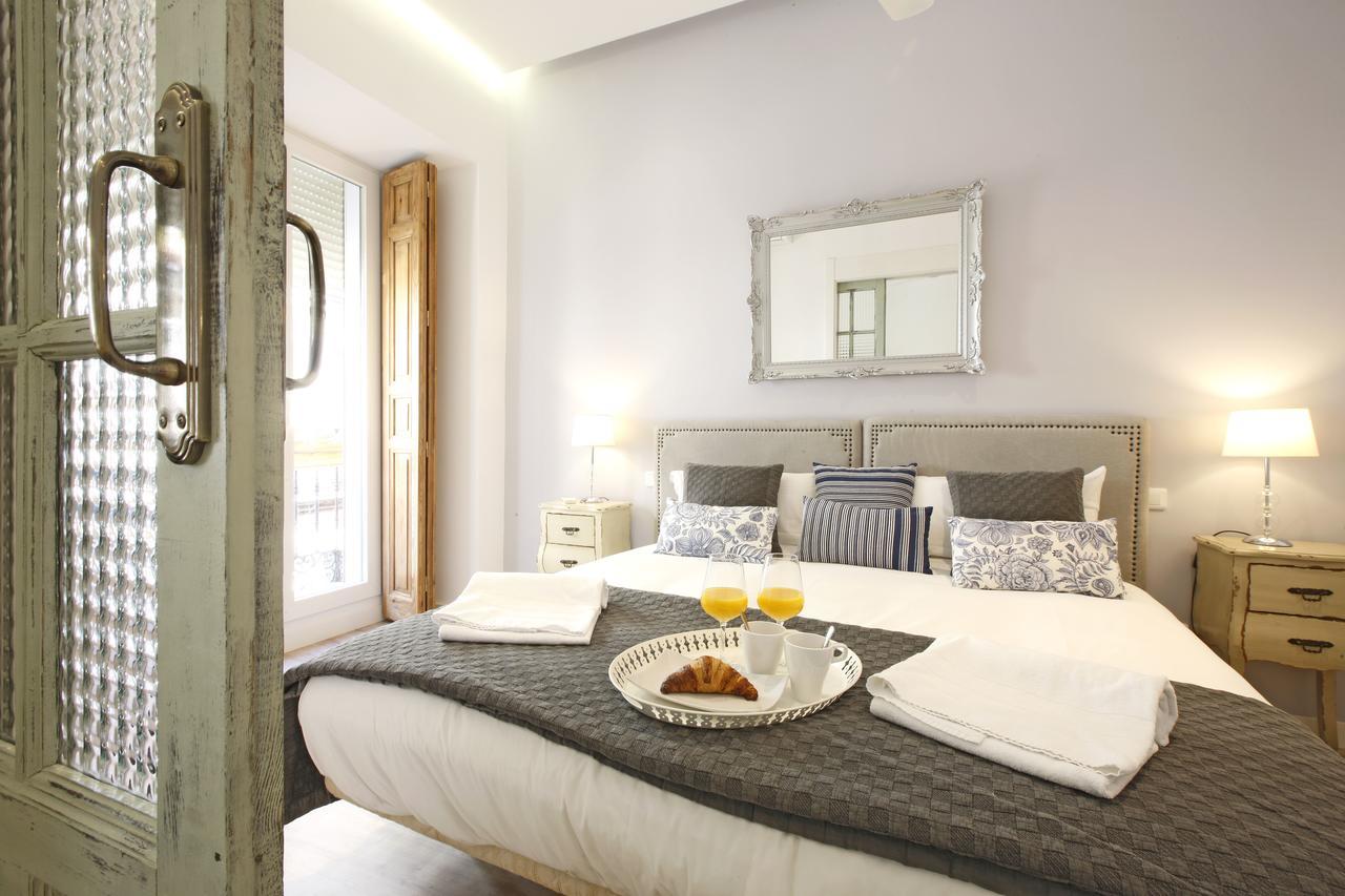 Appartamento Reina Sofia Boutique I Madrid Esterno foto