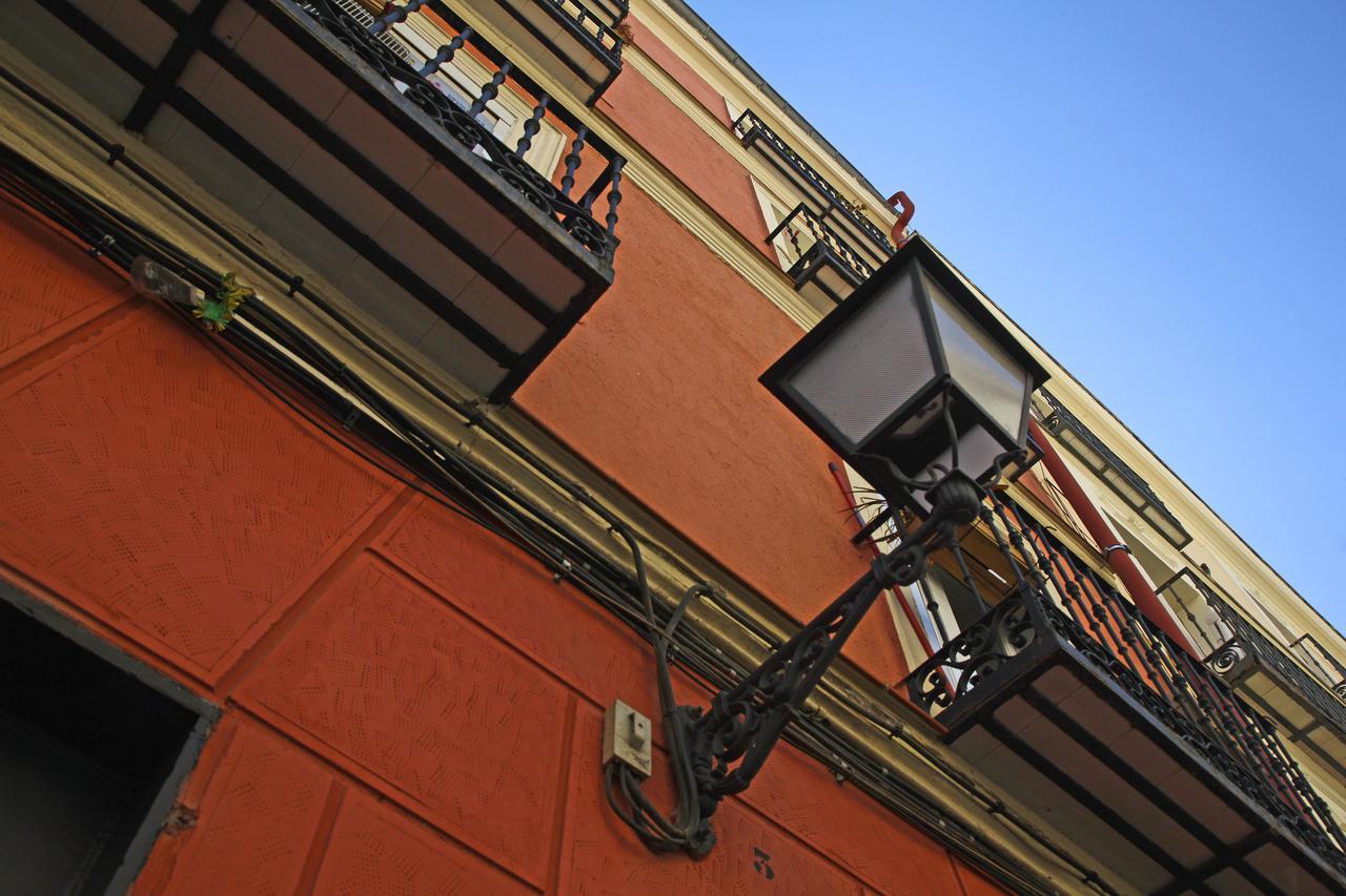 Appartamento Reina Sofia Boutique I Madrid Esterno foto